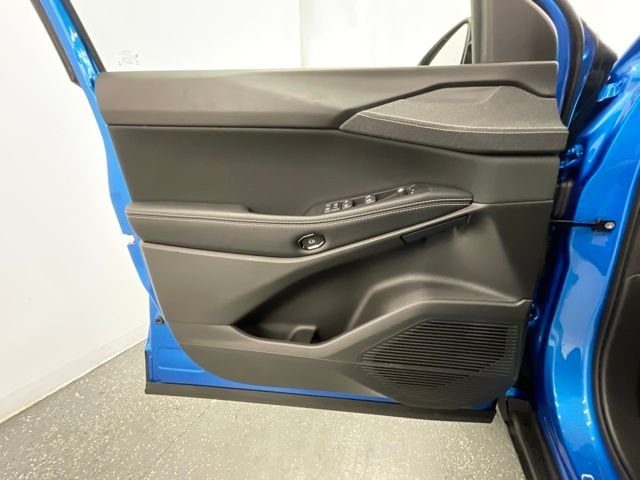 New 2026 Hydro Blue Pearl-Coat Exterior Paint Jeep Laredo image 9