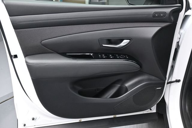 2025 Hyundai Santa Cruz Limited - Photo 13