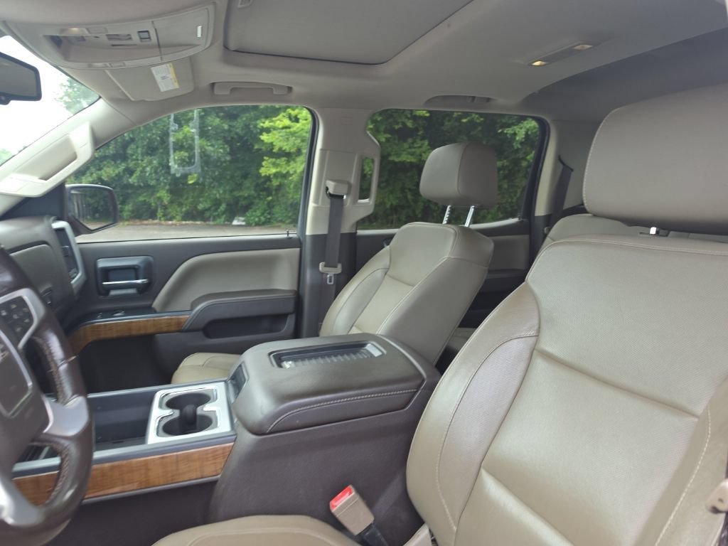 Used 2018 CARDINAL RED GMC SLT image 25
