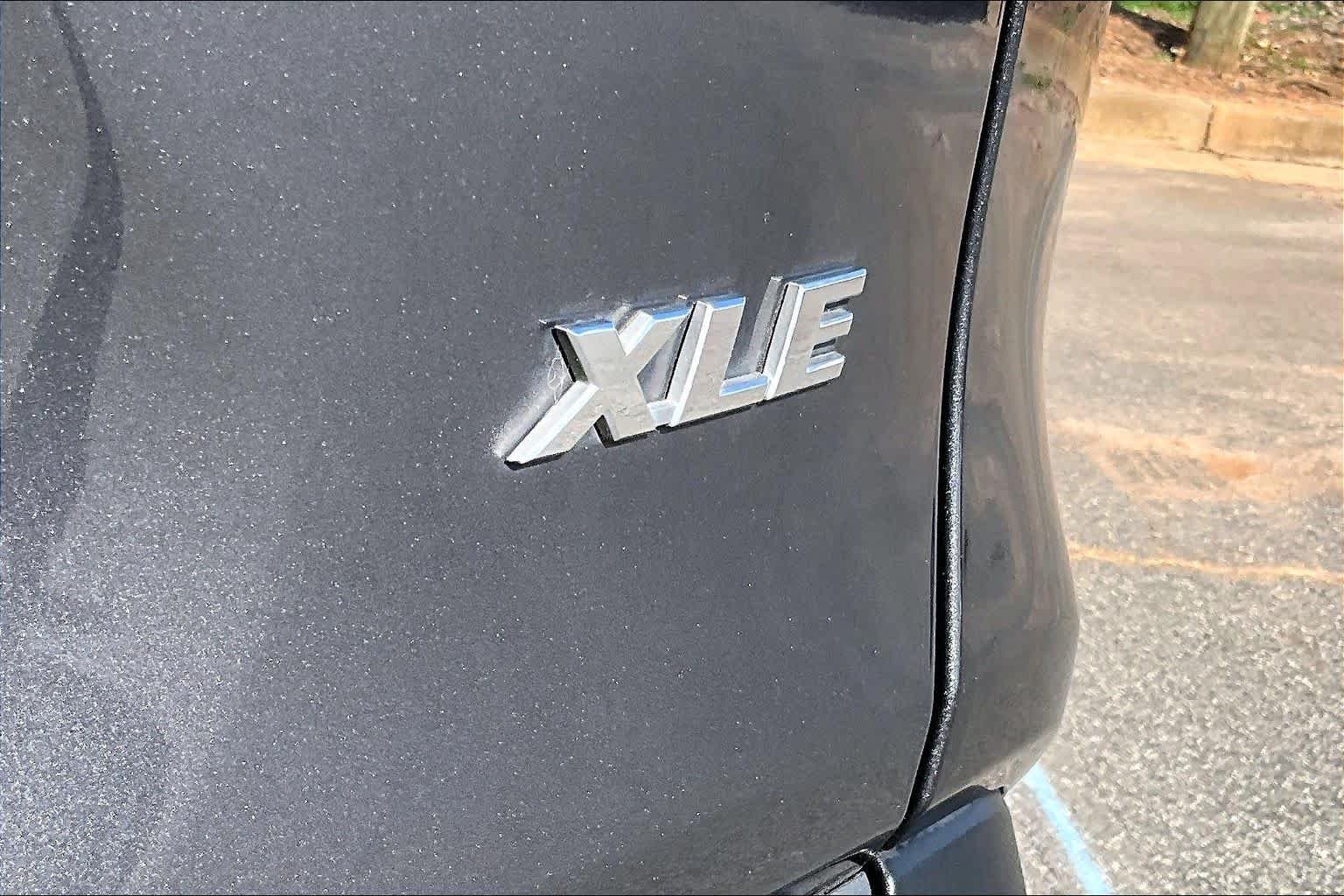 Used 2022 Magnetic Gray Metallic Toyota XLE image 10