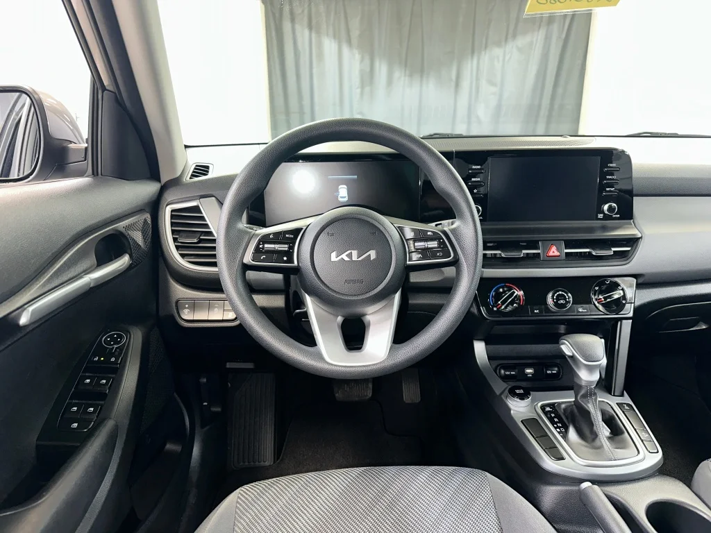 Certified Used 2024 Steel Gray Kia LX image 18