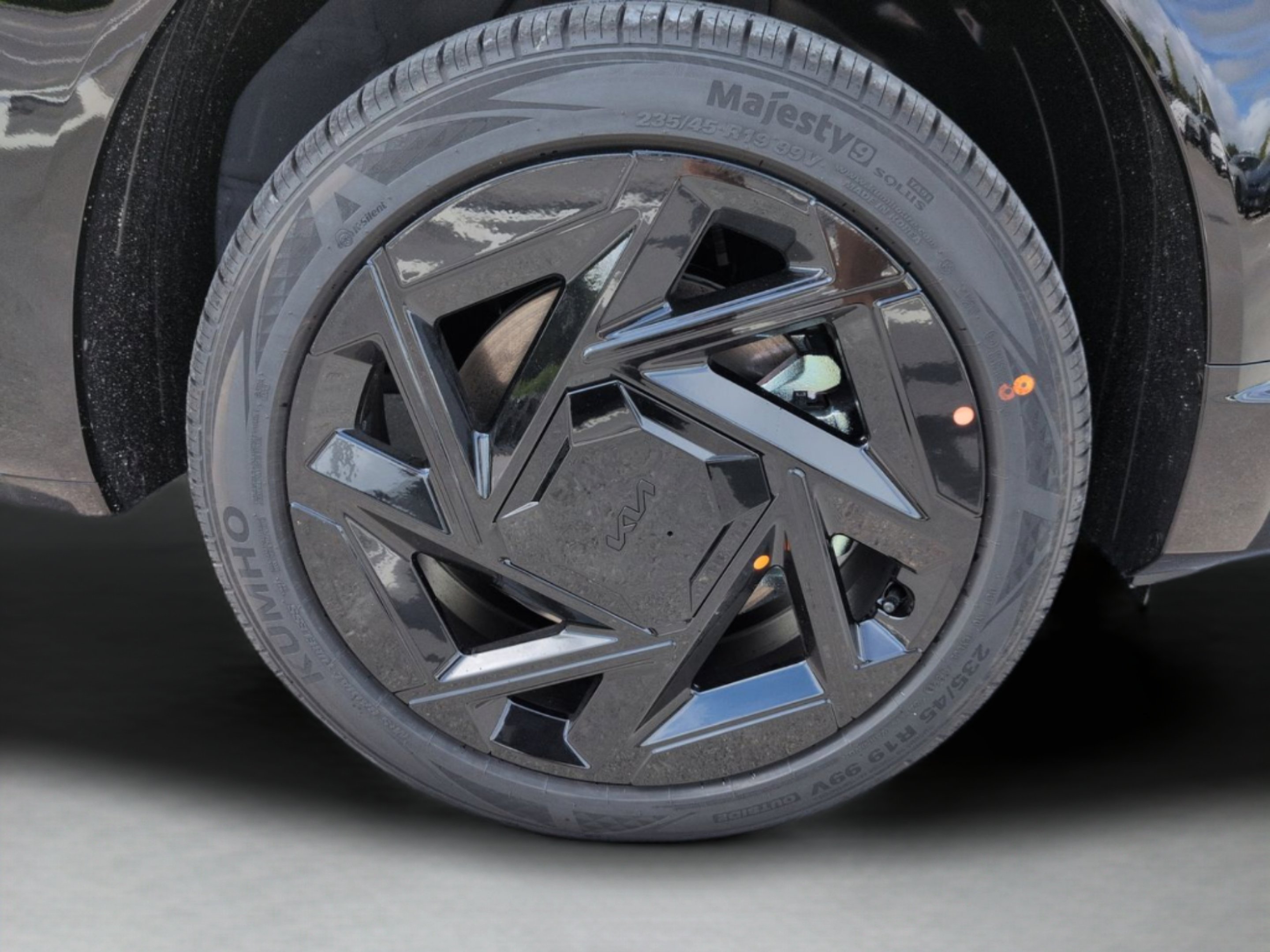 New 2027 Pale Gray Kia X-Line SX image 19