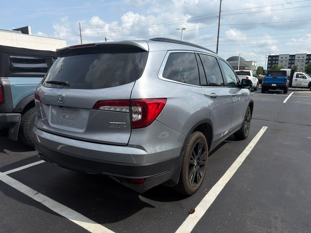 Used 2021 Lunar Silver Metallic Honda Special Edition image 3