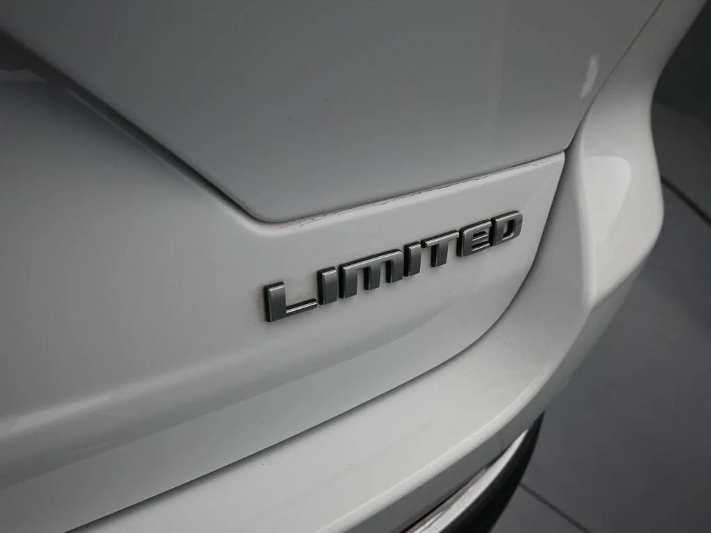 Used 2024 White Jeep Limited image 44
