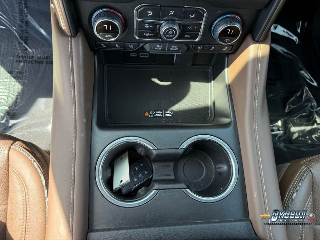 Used 2023 White Chevrolet High Country image 12