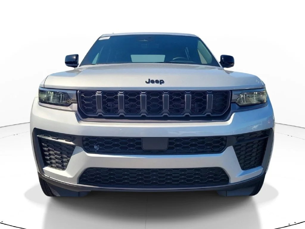New 2026 Silver Jeep Altitude image 2