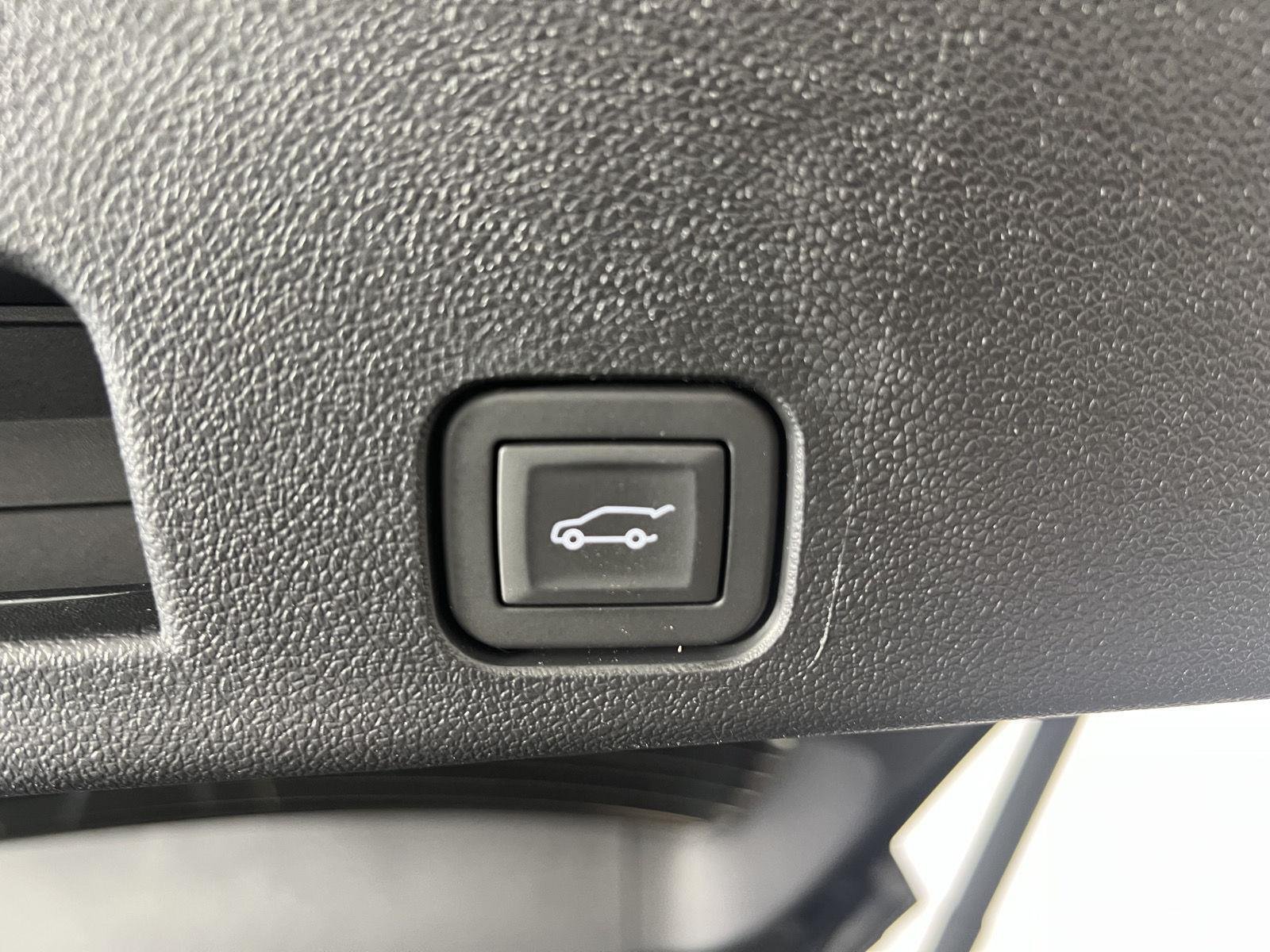 Used 2026 Ebony Twilight Metallic GMC AWD AT4 image 24