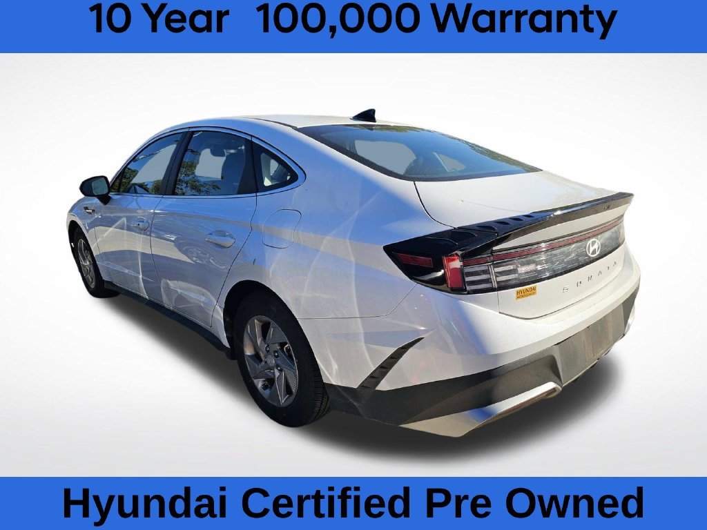 Certified Used 2025 White Hyundai SE image 14