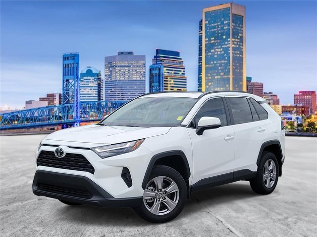 2025 TOYOTA TRUCK RAV4 XLE