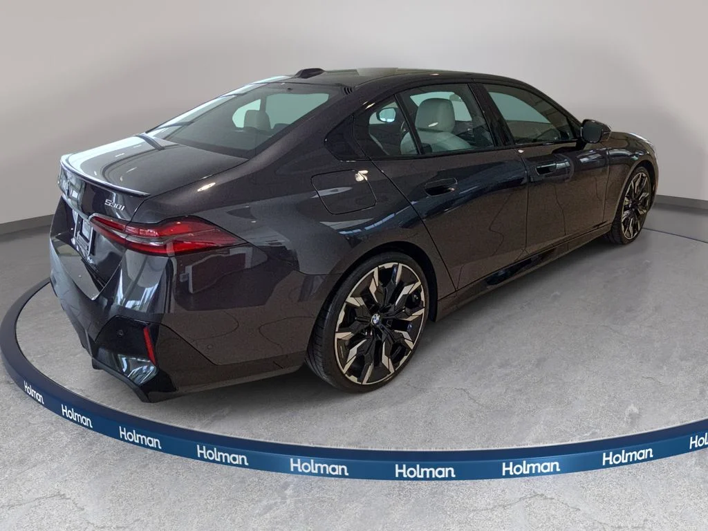 Used 2026 Dark Graphite Metallic BMW 530i xDrive image 7