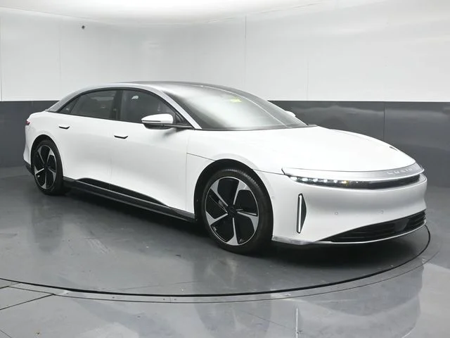 2023 Lucid Air Touring's photo
