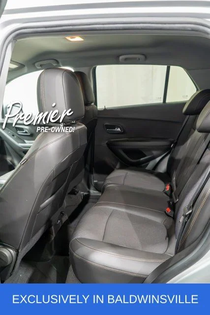 Used 2022 Silver Chevrolet LT image 10