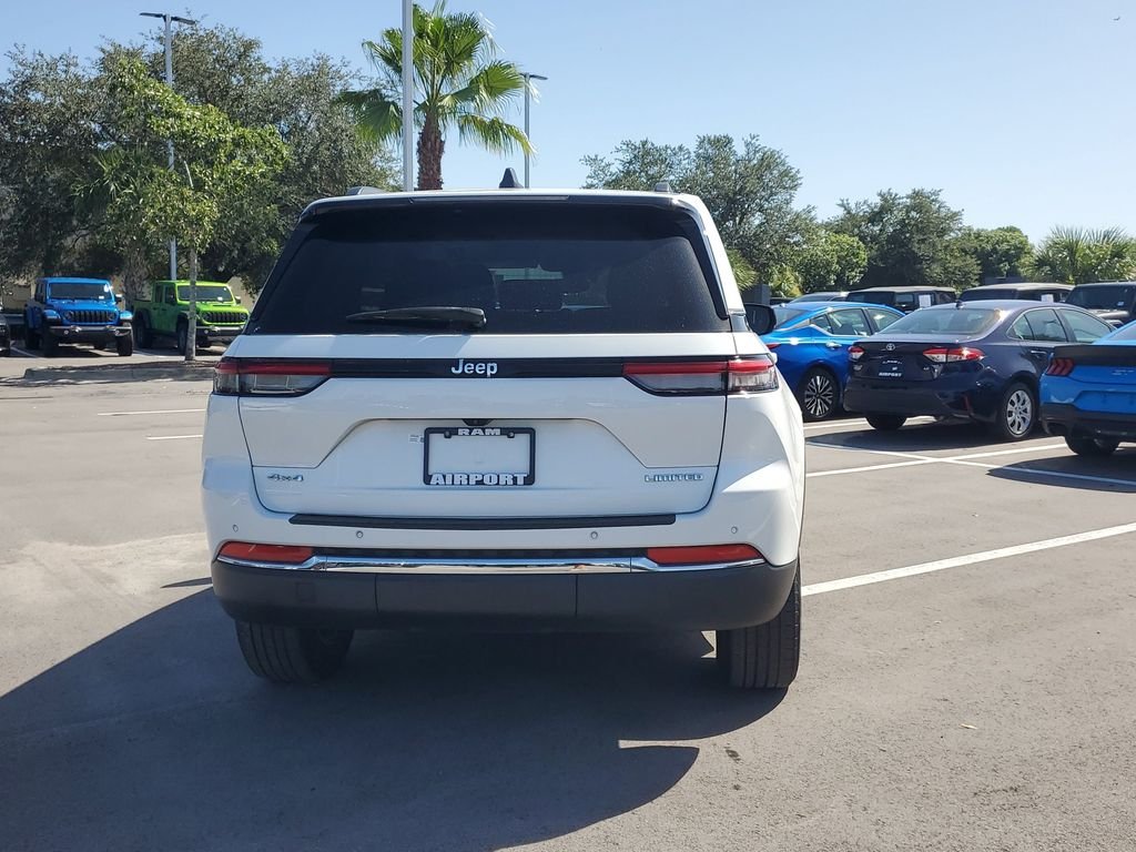 Used 2022 White Jeep Limited image 7