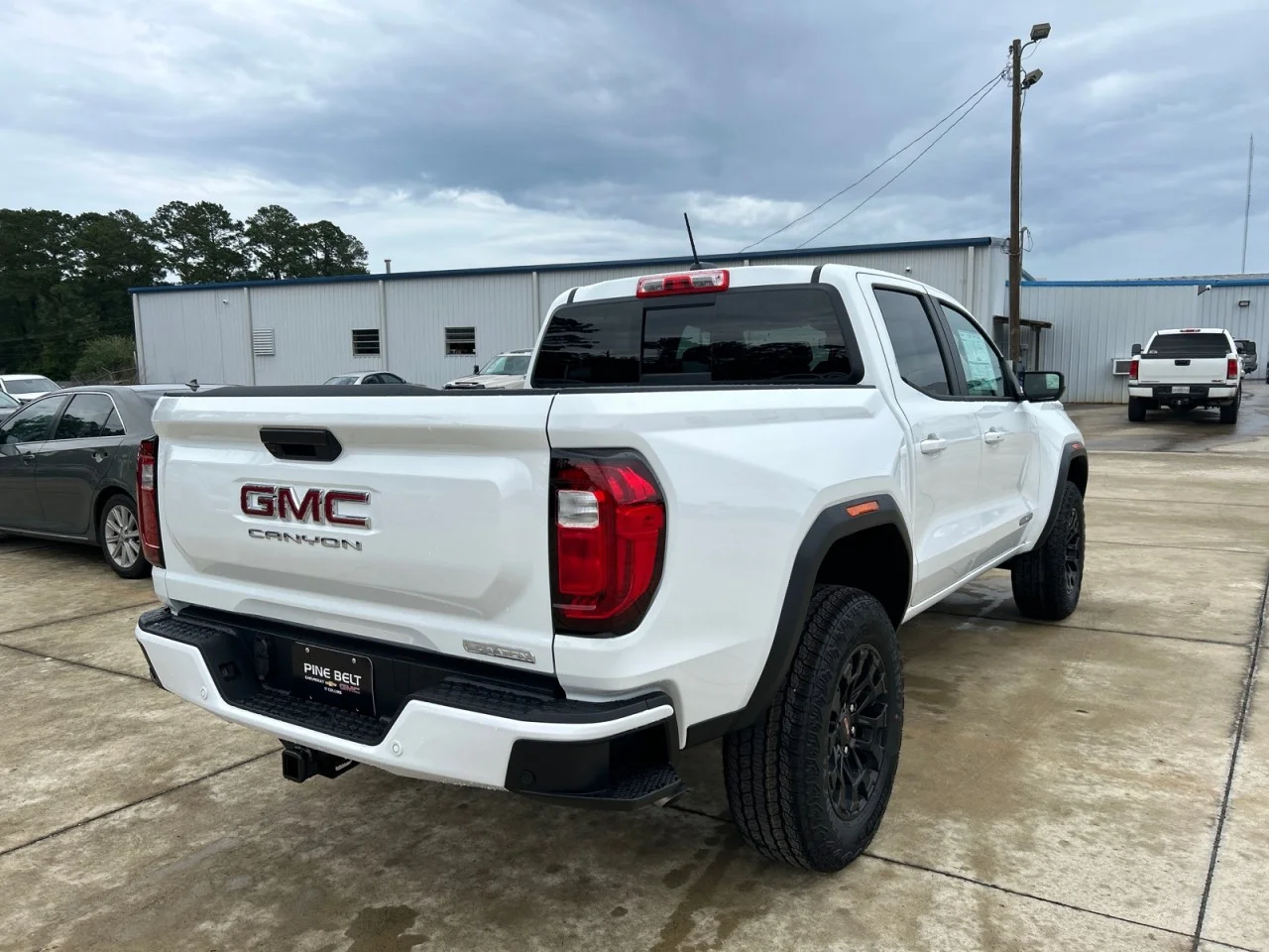 New 2026 Summit White GMC Elevation image 3