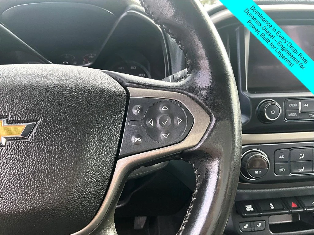 Used 2018 Gray Chevrolet Z71 image 18