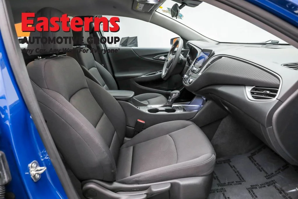 Used 2023 Blue Chevrolet LT image 23