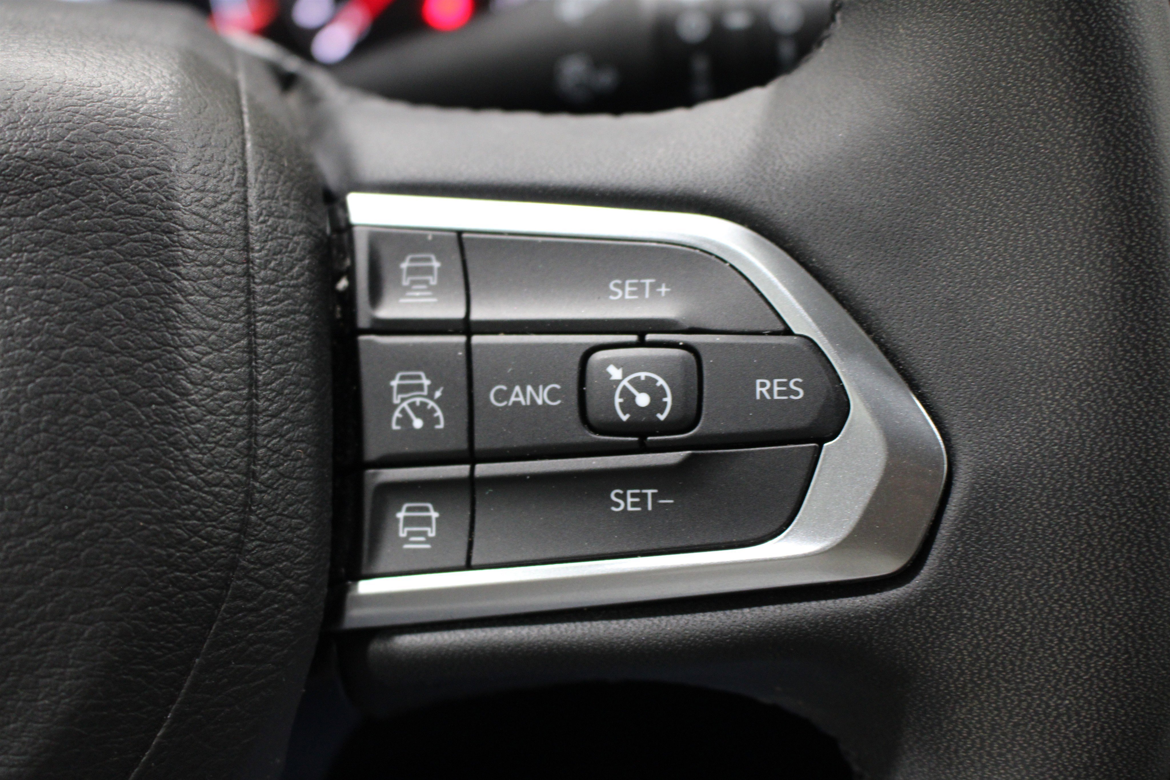 2024 Jeep Compass Limited - Photo 11