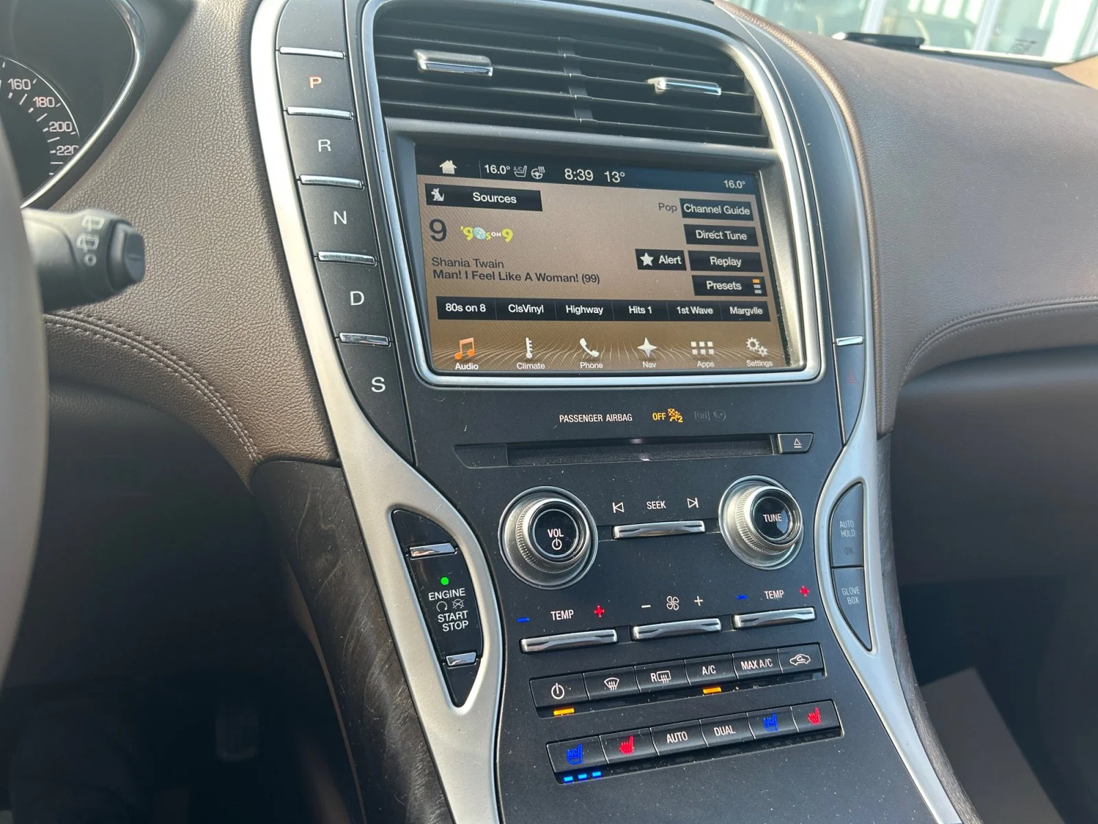 Used 2018 WHITE Lincoln RESERVE AWD image 22