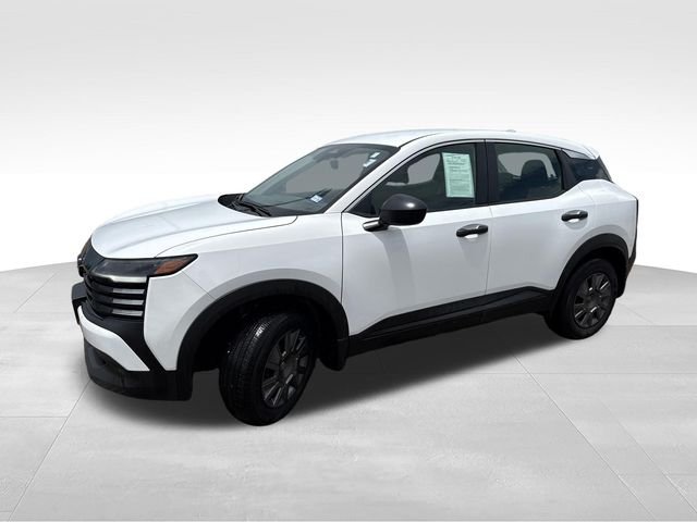 Certified Used 2025 White Nissan S image 4