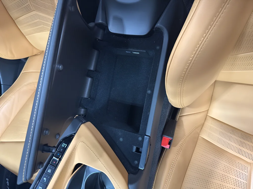 2024 Chevrolet Corvette 3LT - Photo 16