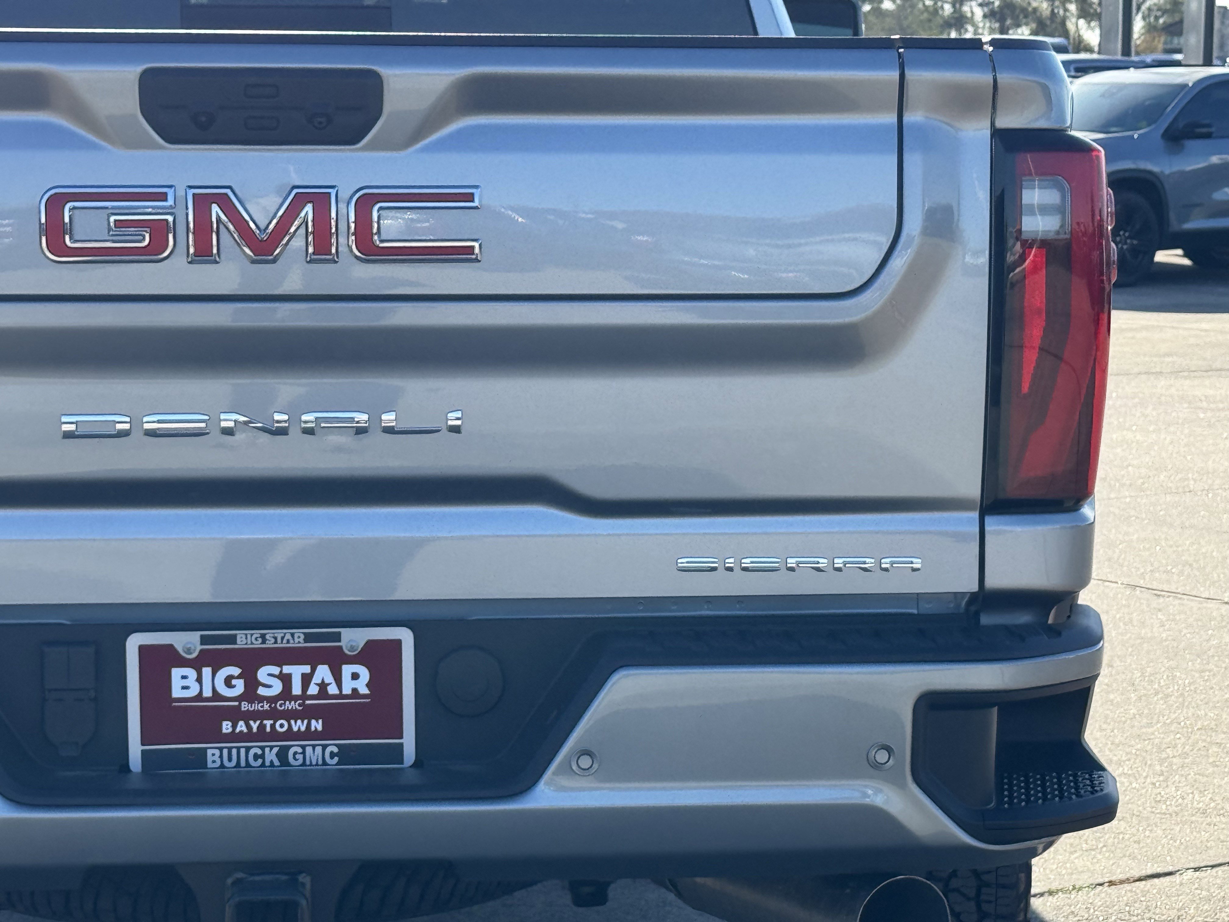 2026 GMC Sierra 2500HD Denali - Photo 9