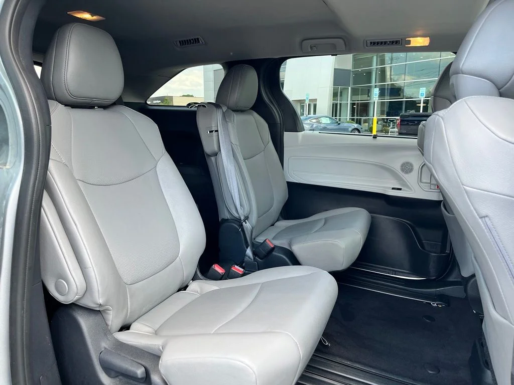 Used 2025 Silver Toyota XLE image 8