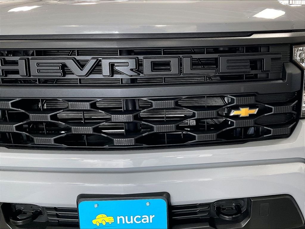 Used 2024 Gray Chevrolet Custom image 32