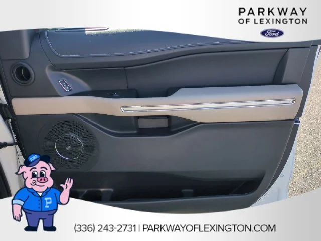 Used 2022 White Ford Limited image 35