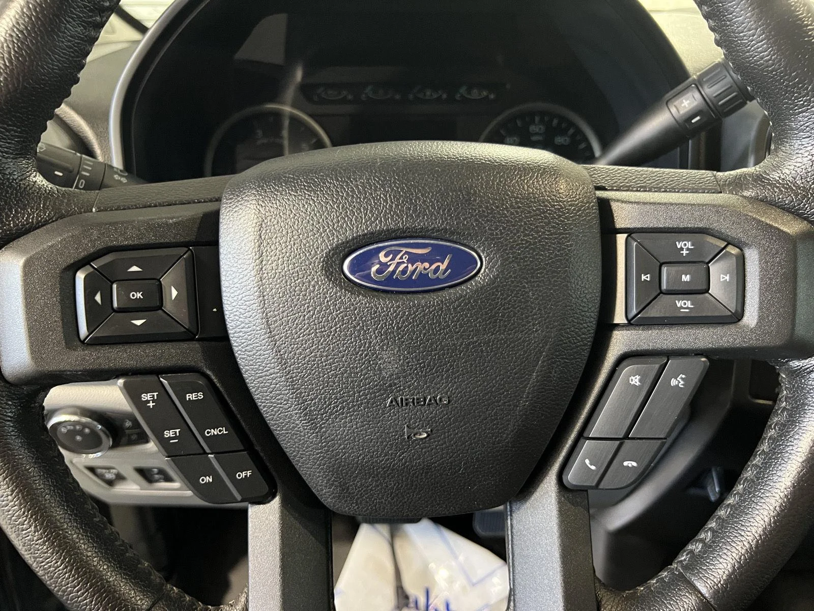 Used 2015 Blue Jeans Metallic Ford XLT image 26
