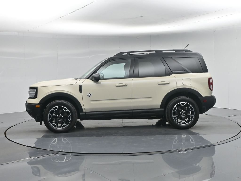 Certified Used 2025 Beige Ford Outer Banks image 32