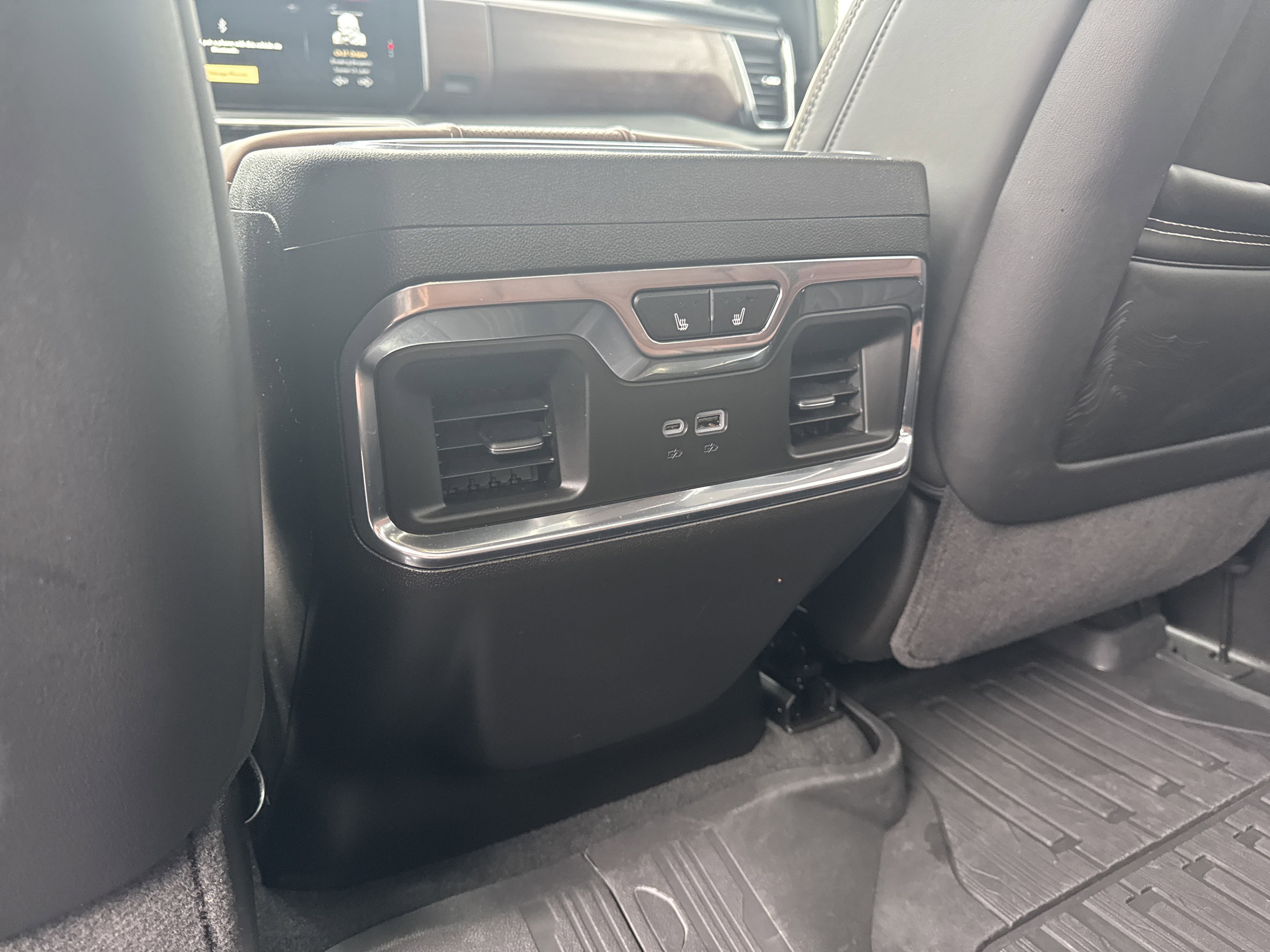 Used 2025 Sterling Metallic GMC Denali Ultimate image 28