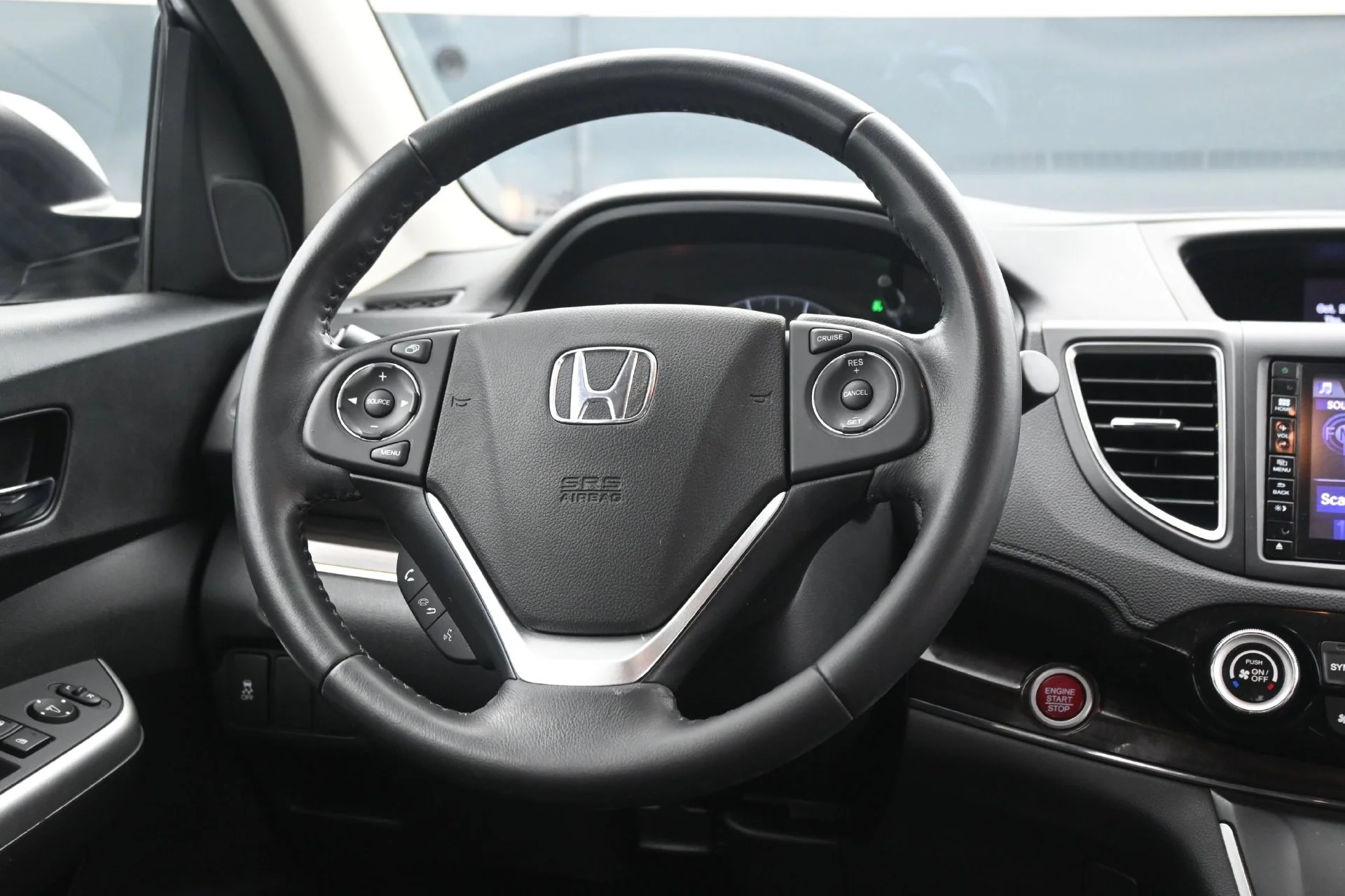 Used 2016 Alabaster Silver Metallic Honda EX-L image 18
