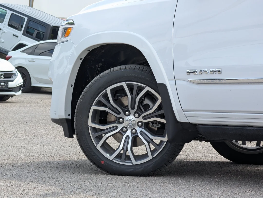 New 2026 White RAM Tungsten - - 3.0L Hurricane HO T-Turbo - Prem Lthr Bucket Seats - E-Locker Axle & More! image 9
