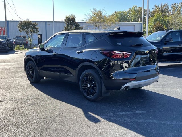 Used 2022 Black Chevrolet LT image 5