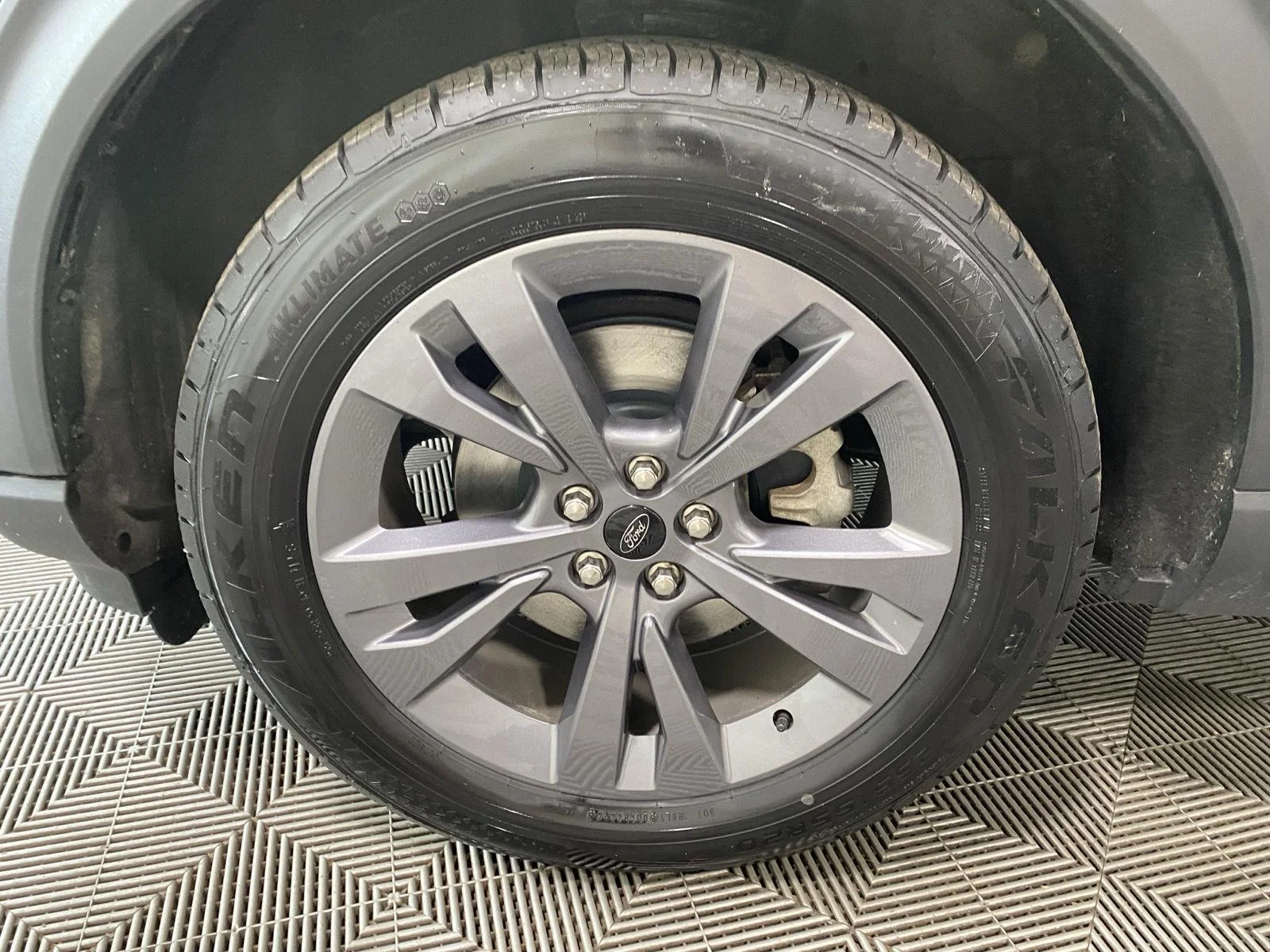 Used 2023 Black Metallic Ford XLT image 19
