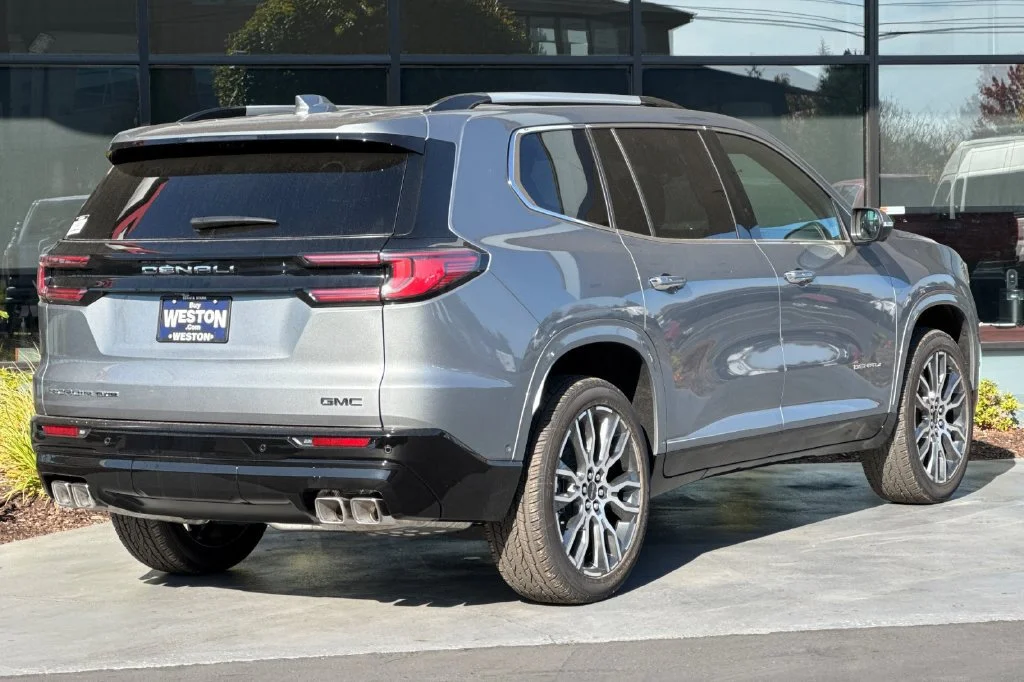 2027 GMC Acadia Denali Ultimate - Photo 4