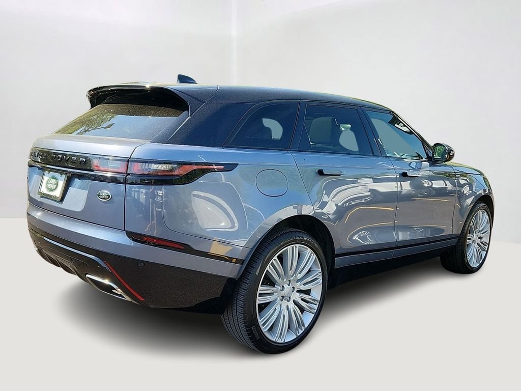 Certified Used 2023 Byron Blue Metallic Land Rover R-Dynamic S MHEV image 4