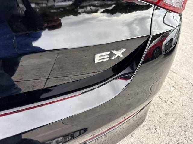 2021 Kia K5 EX - Photo 25