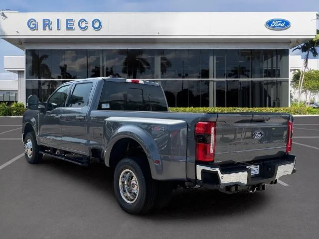 New 2027 Carbonized Gray Metallic Ford F-350® XLT image 23