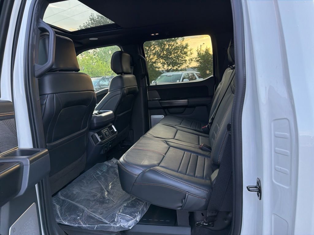 2023 Ford F-150 Platinum - Photo 14