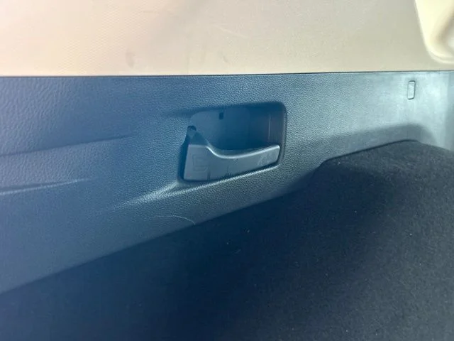 Used 2021  Acura Base image 40