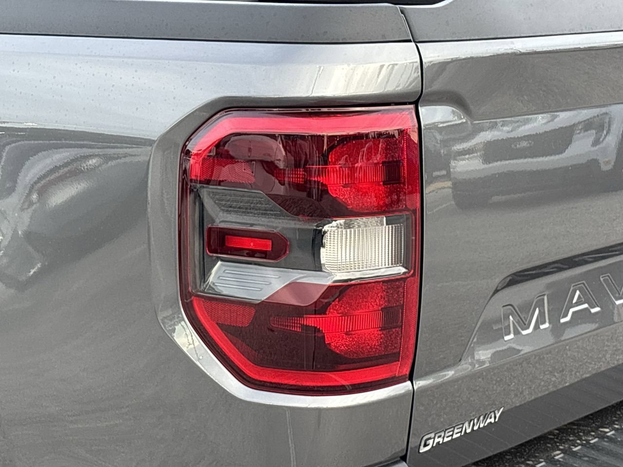 2025 Ford Maverick XLT - Photo 7