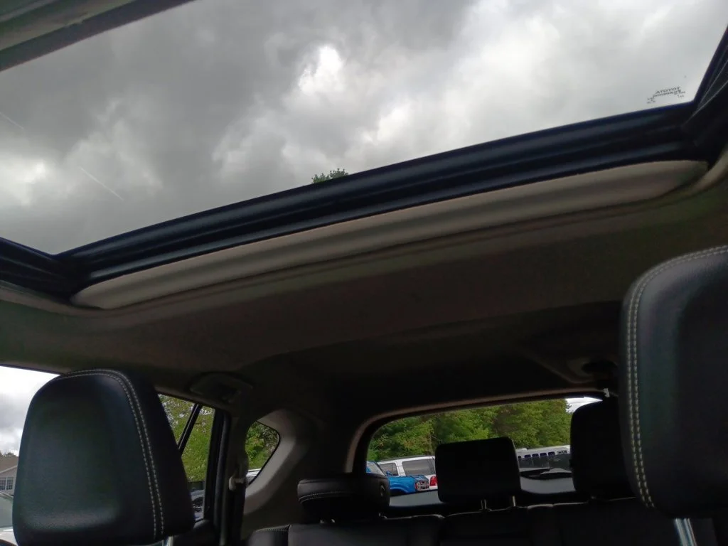 Used 2016 Black Toyota Limited image 28