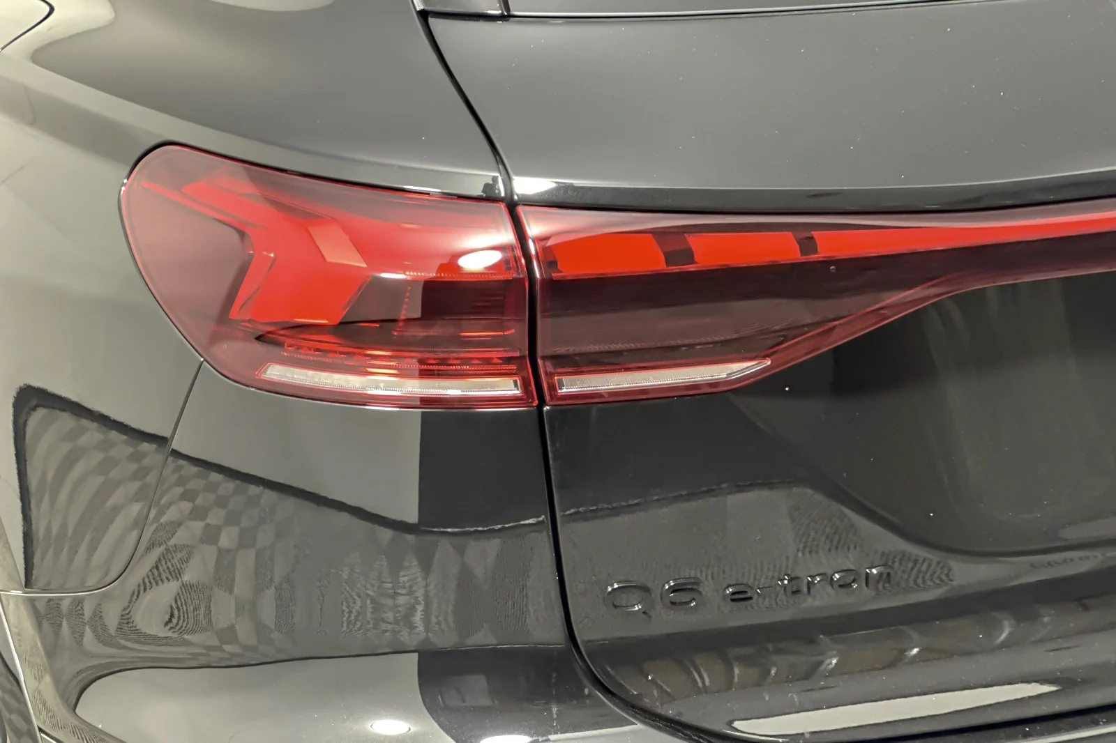 New 2027 Mythos Black Metallic Audi Premium quattro image 27