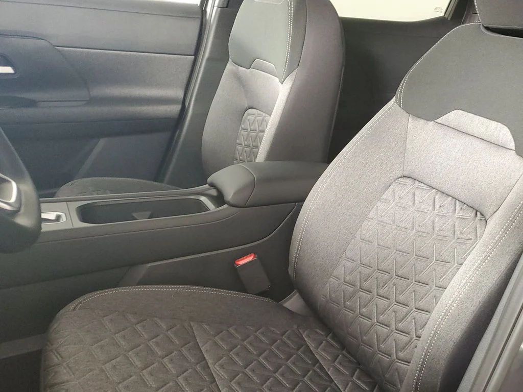 2026 Nissan KICKS SV - Photo 13