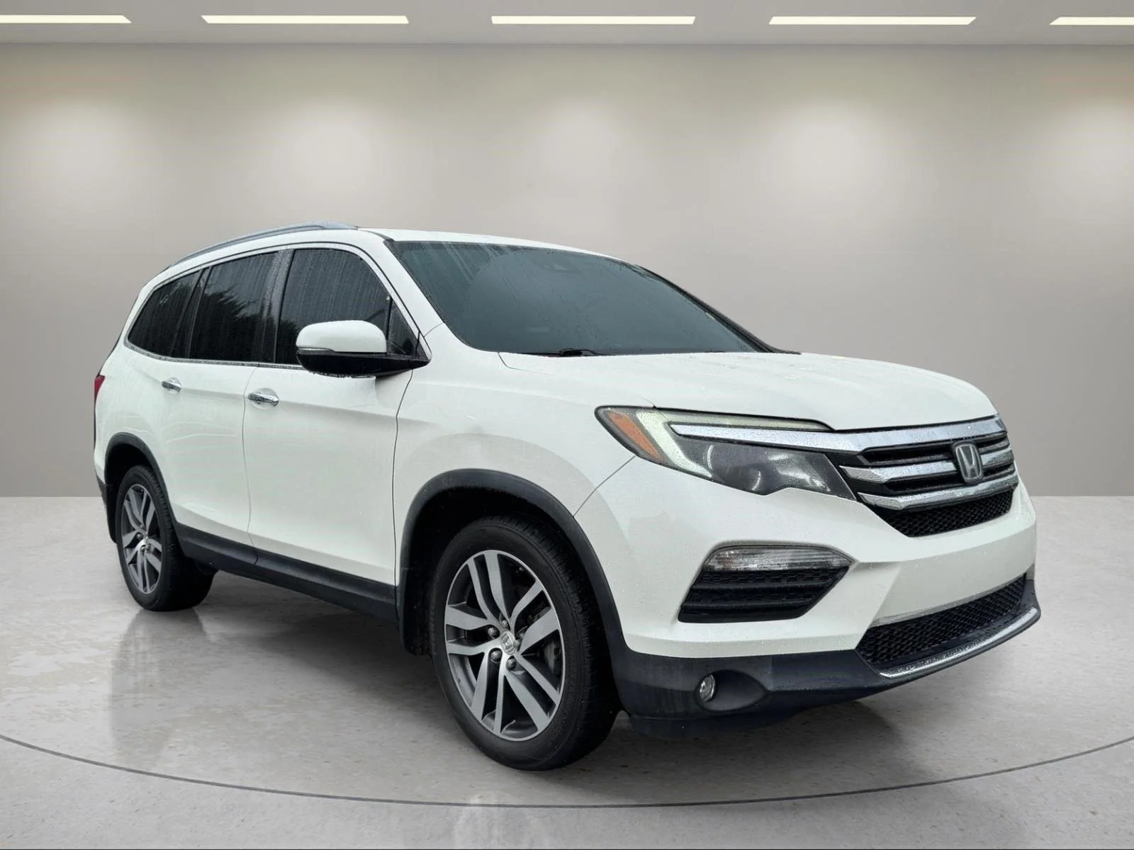 Used 2017 White Diamond Pearl Honda Elite image 3