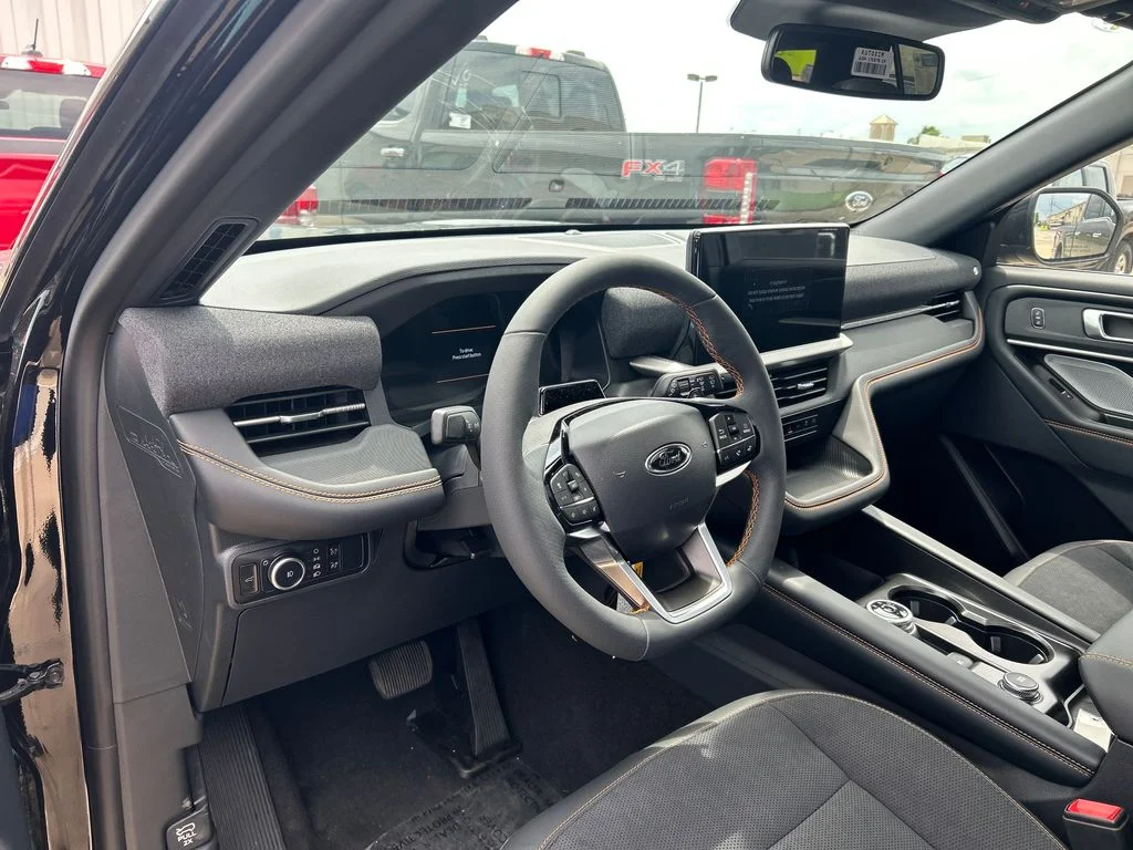 2026 Ford Explorer Tremor - Photo 17