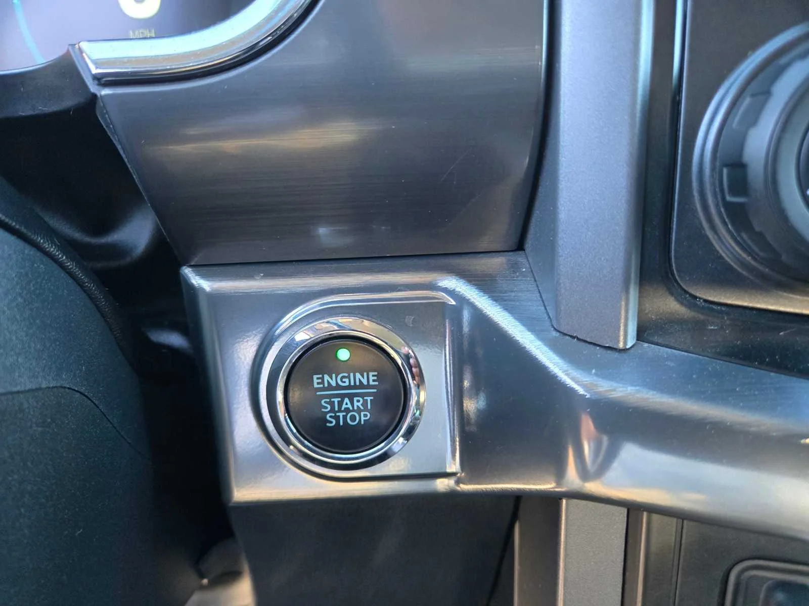 Used 2021  Ford XL image 20