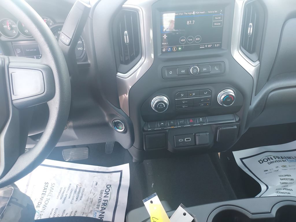 New 2026 Onyx Black GMC Pro image 20