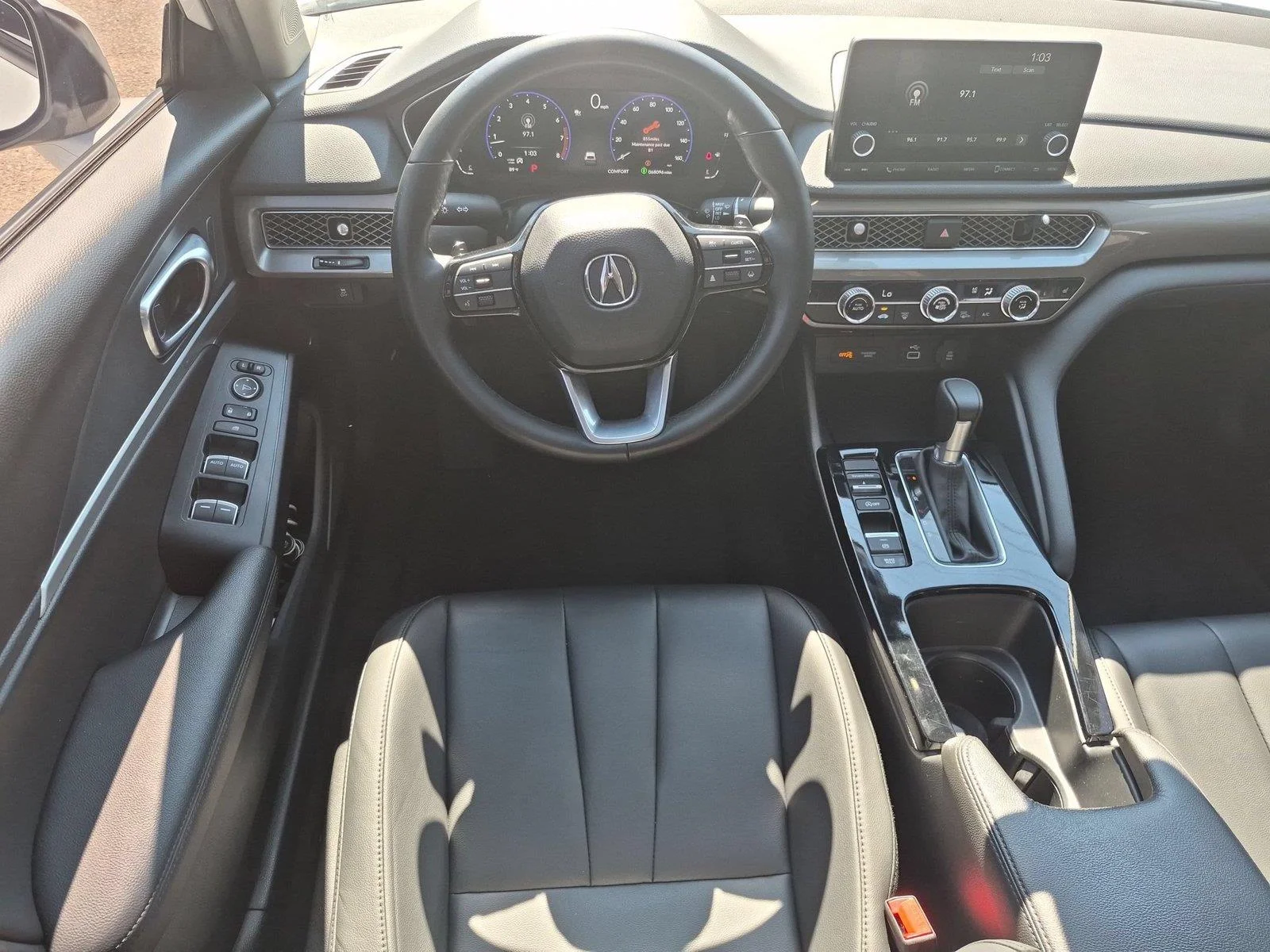 Used 2024 Platinum White Pearl Acura  image 30